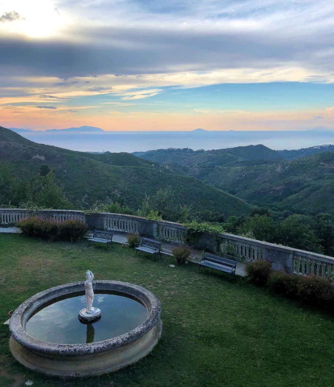 Villa Musolino - Country Resort Messina Buitenkant foto